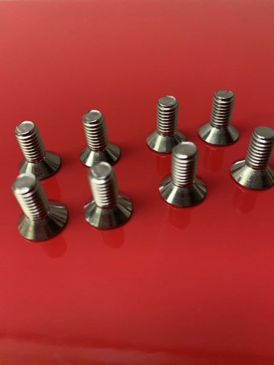 KIA & HYUNDAI brake disc retaining screws